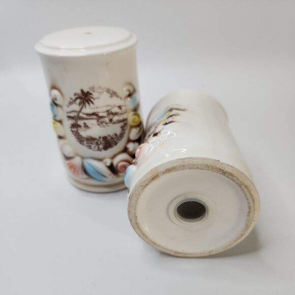 Vintage St. Thomas Seashell Salt And Pepper Shakers, ceramic - Picture 9 of 11